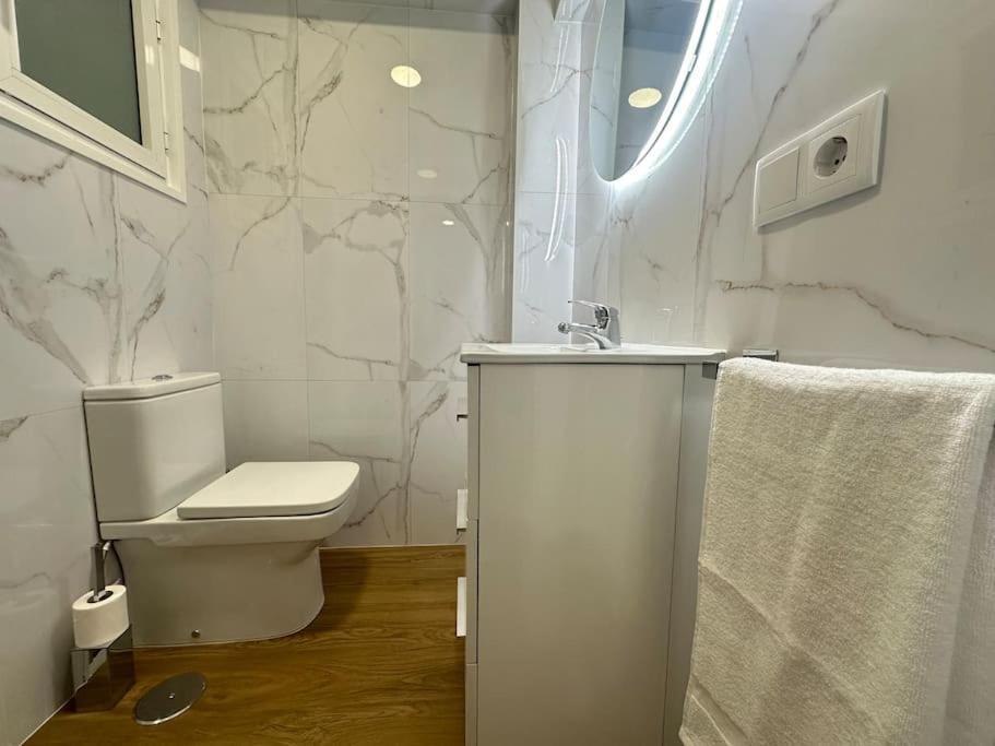 Apartamento Arte Y Nuevo En El Centro Vigo Exterior foto