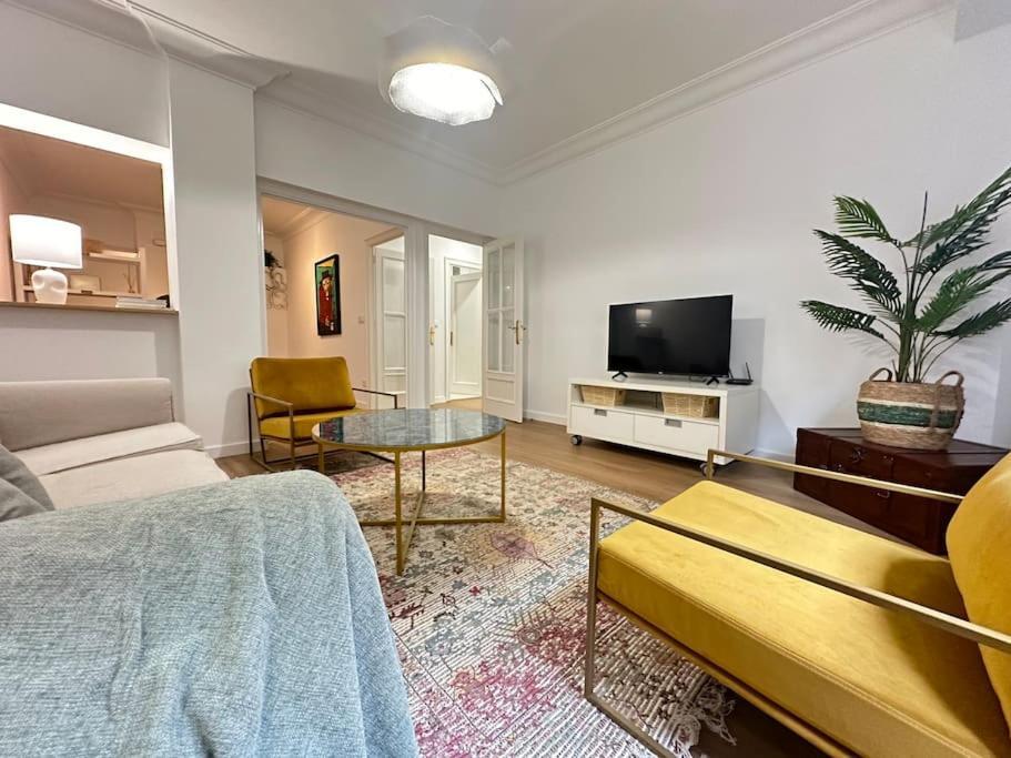 Apartamento Arte Y Nuevo En El Centro Vigo Exterior foto